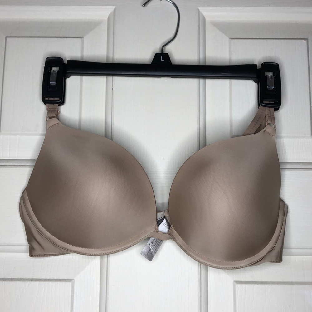 Victoria’s Secret beige bra